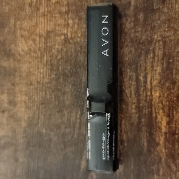 Avon pro to go "golden rose" lipstick - Picture 1 of 1